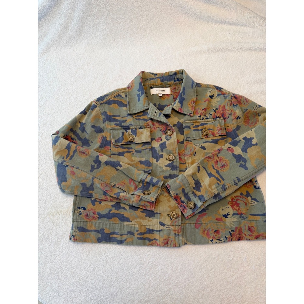 John + Jenn Floral Camo Utility Jacket Womens Small Cropped Cotton Twill Green